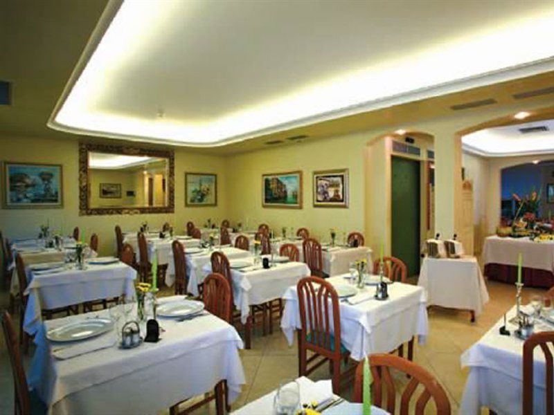 Hotel Helios Lido di Jesolo Bagian luar foto